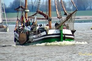 Schmack GESINE von PAPENBURG DCLD MMSI 211279790 Emden Segelschiff