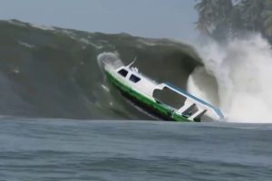 SMALL BOATS IN HEAVY SEAS