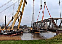 Friesenbrücke Weener Problem Abbruch Versuch 700t craneship ENAK dismantle attempt railroad bridge