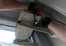 Und sie kann es doch!!   –  Splitklimagerät als Frau alleine montiert..