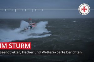 Die Seenotretter: Im Sturm