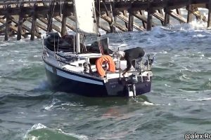 💯 HOULE RAPIDE DANS LA PASSE DE CAPBRETON ET ATTENTION À NE PAS PERDRE LE CONTRÔLE ⛵