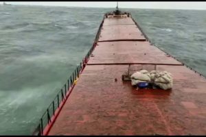 MV Arvin – Moment of breaking of the ship