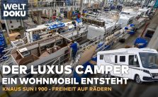 Ein Luxus Camper wird zusamme...